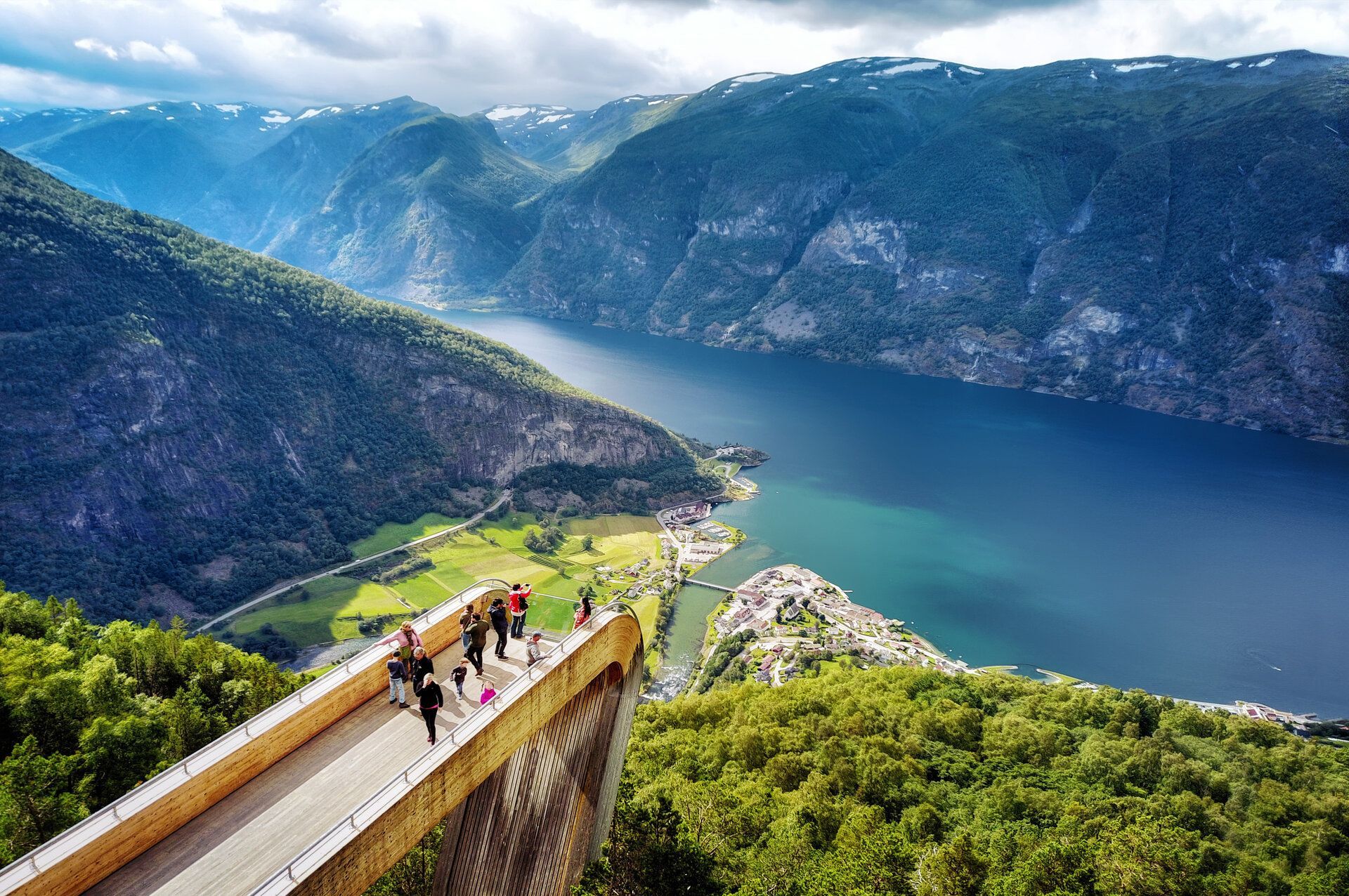 Flam_VIR_03265_Foto_Lukas_Bischoff_33f183db4a.jpg