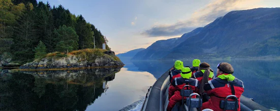 Elsykkel og Fjordsafari i Osterfjorden