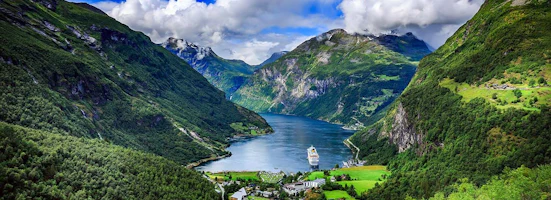 Day-trip to the magical Geirangerfjord