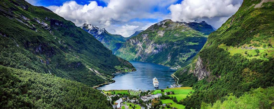 Day-trip to the magical Geirangerfjord